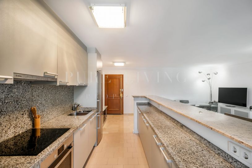 Charmant appartement de deux chambres situé à Nueva Andalucía