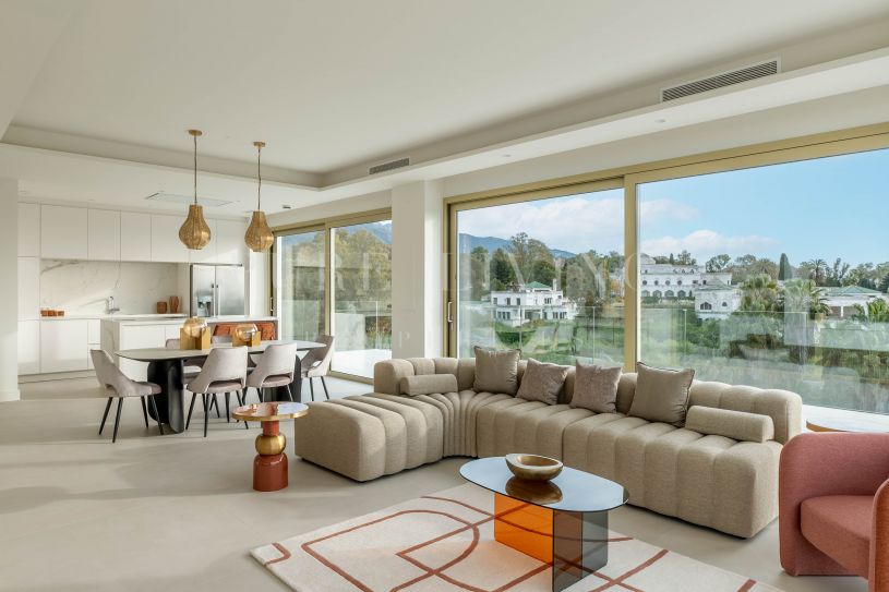 Superbe penthouse en duplex à vendre à Benalus