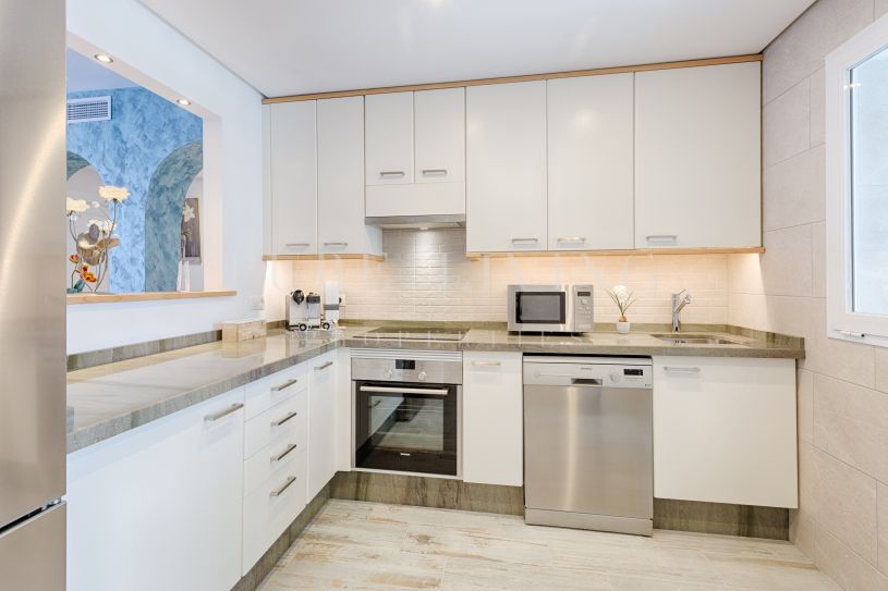 Penthouse exclusif de 2 chambres à Costalita, Cancelada – à deux pas de la plage