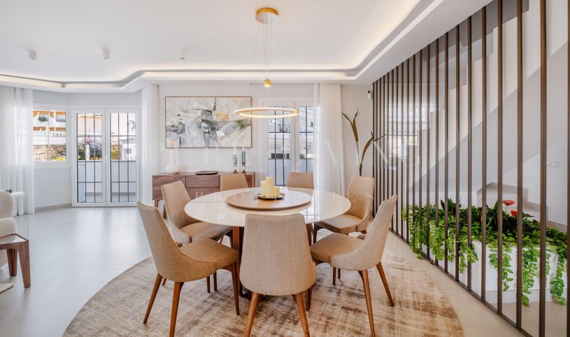 Contemporary Mediterranean Elegance with Panoramic Views in Nueva Andalucía, Marbella