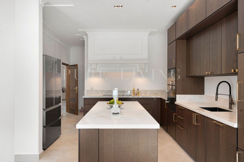 Ruime Mediterrane villa met 4 slaapkamers in het prestigieuze El Madroñal