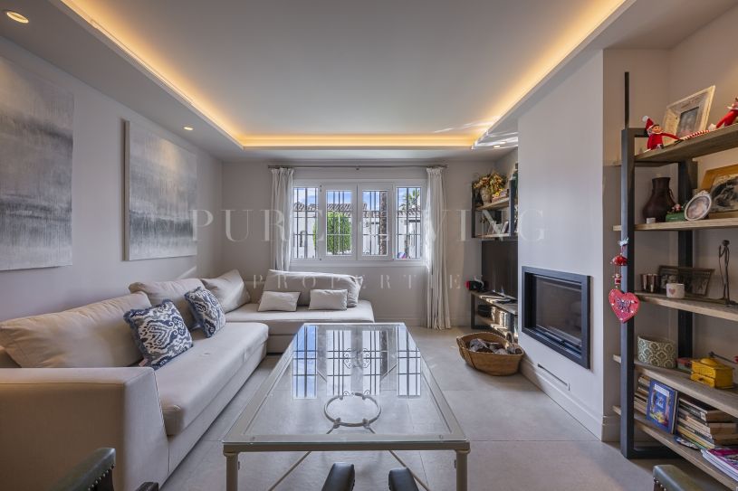 Appartement rénové de trois chambres à Aldea Blanca, Nueva Andalucía