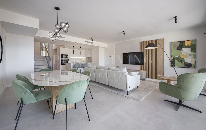 Modern townhouse for sale with stunning sea views in Mijas Costs