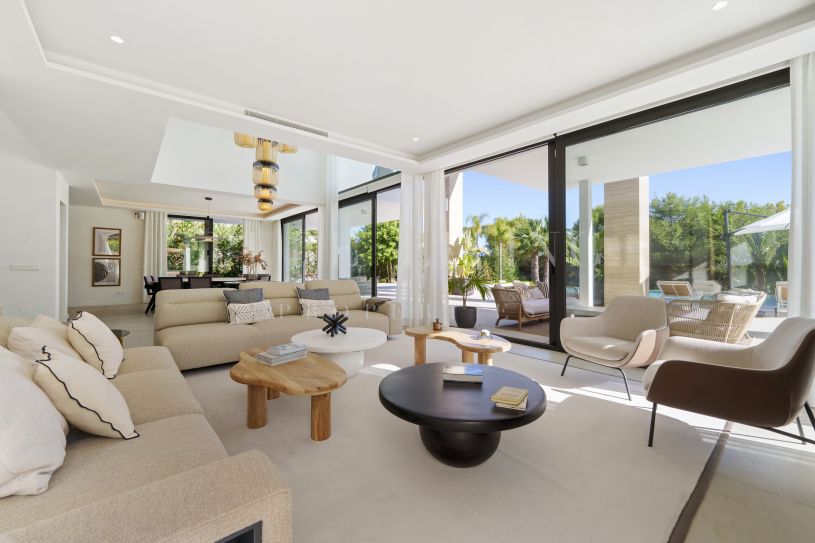 Villa Romano — Elegancia Contemporánea en la Milla de Oro de Marbella