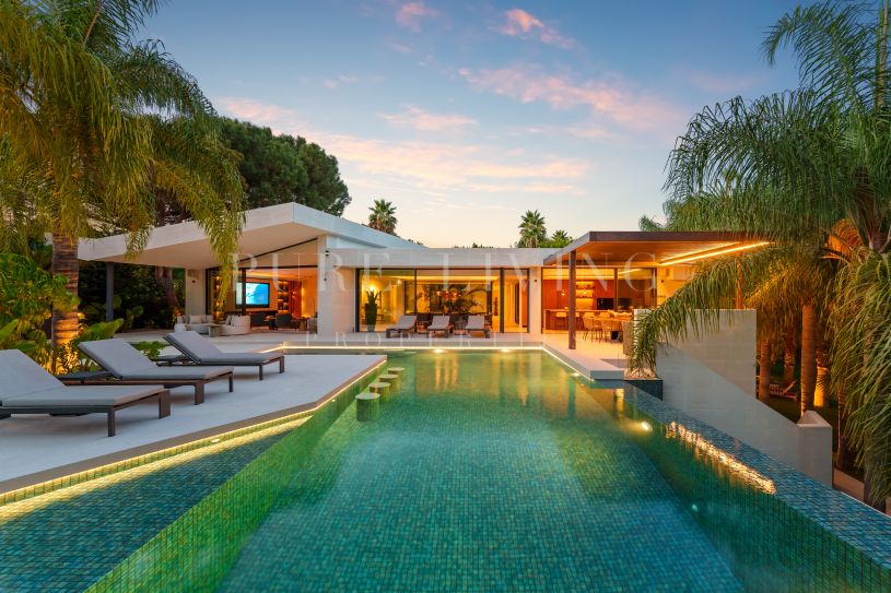 Villa espaciosa con interiores modernos y zonas de relajación en Hacienda Las Chapas