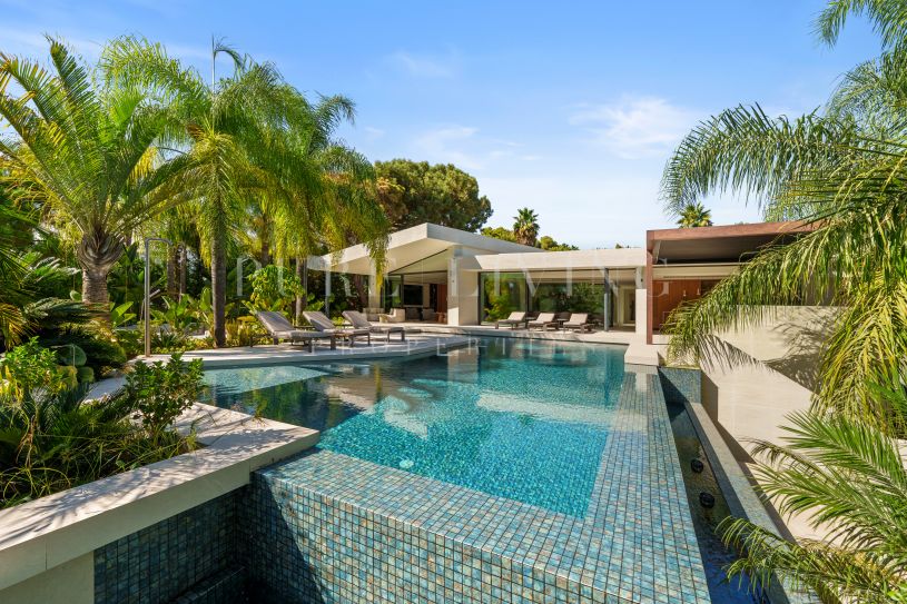 Villa espaciosa con interiores modernos y zonas de relajación en Hacienda Las Chapas