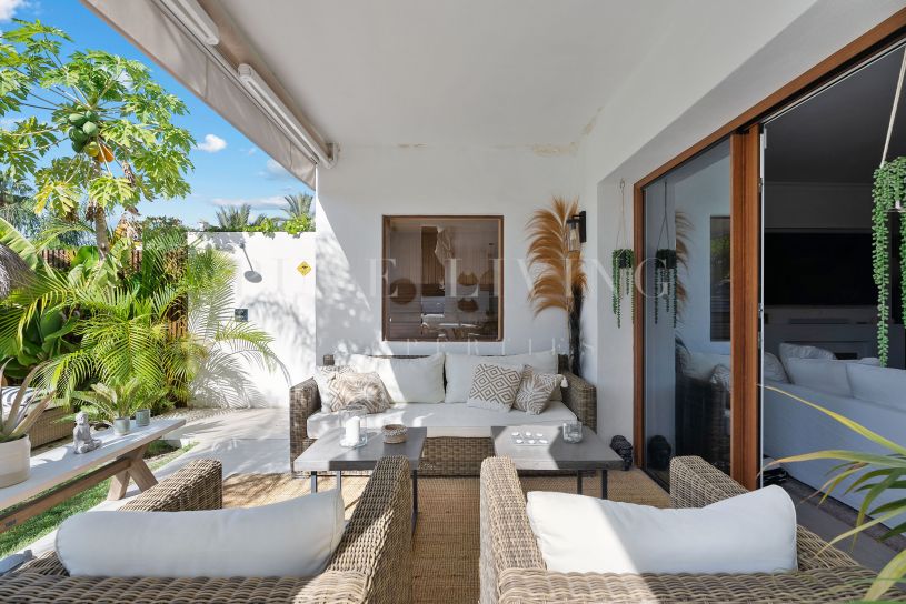 Sophisticated Garden Home with Scandinavian Design in Alcores del Golf, Nueva Andalucia