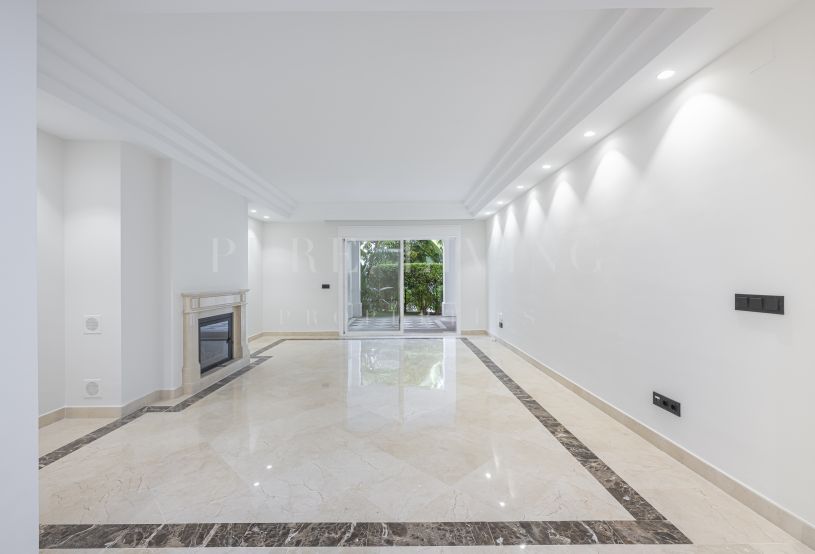 A spacious two bedroom ground floor apartment in Montebello Hills, Lomas de Marbella Club