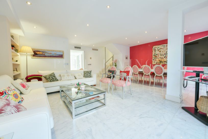 Geschakeld huis te koop in Marbellamar, Marbella Golden Mile