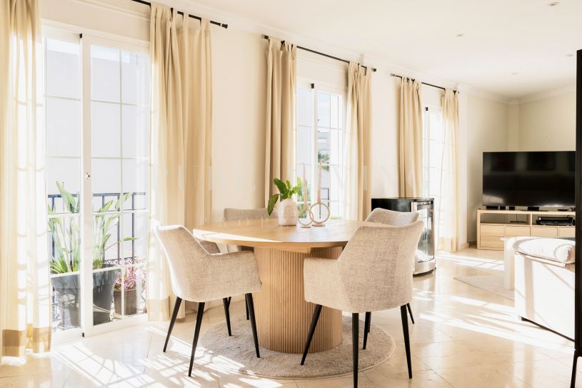 Atico situado en pleno corazón del centro de San Pedro.