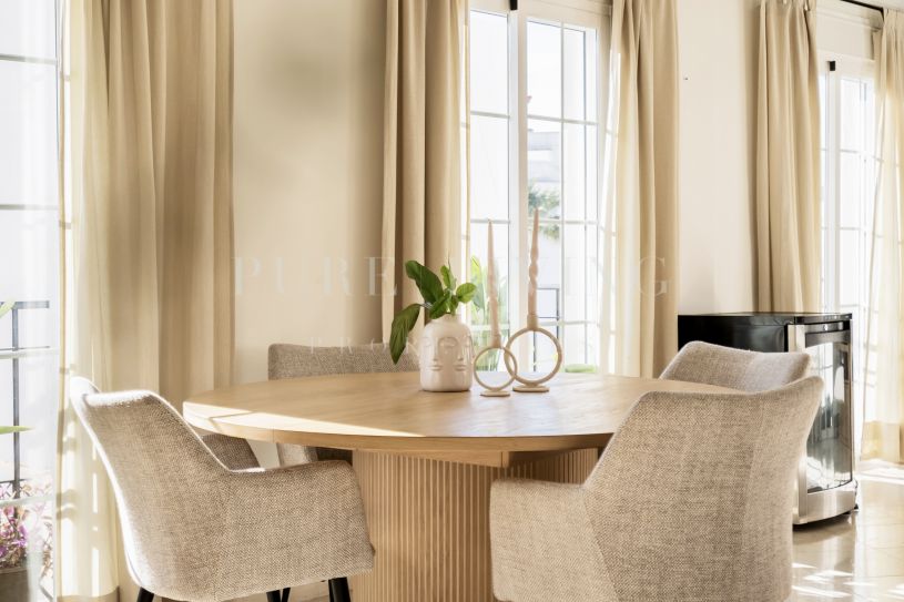 Atico situado en pleno corazón del centro de San Pedro.