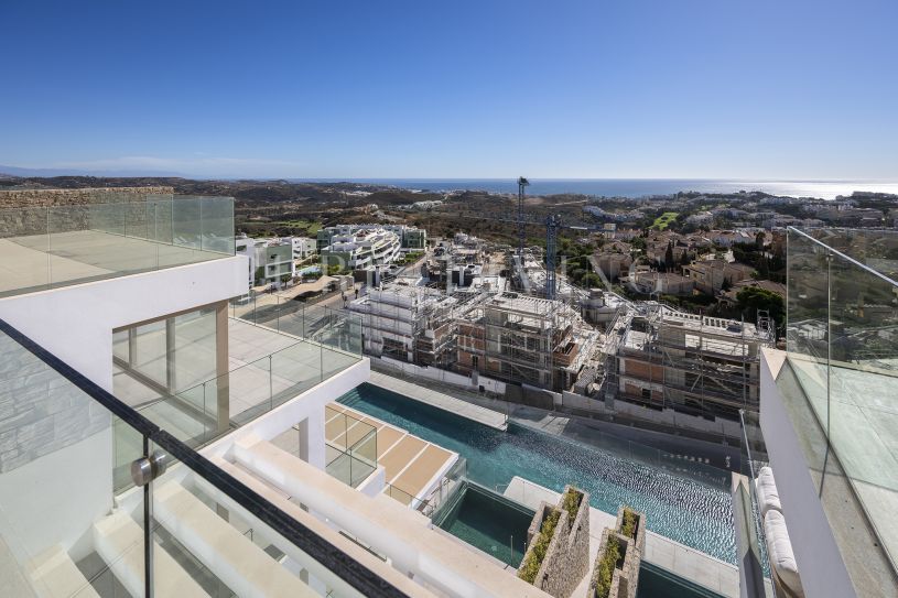 Luxury 2-Bedroom Duplex Penthouse with Panoramic Sea Views in La Cala de Mijas