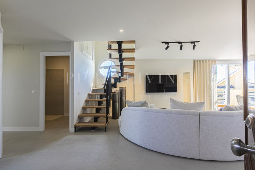 Three bedroom duplex in Señorio de Aloha, Nueva Andalucia