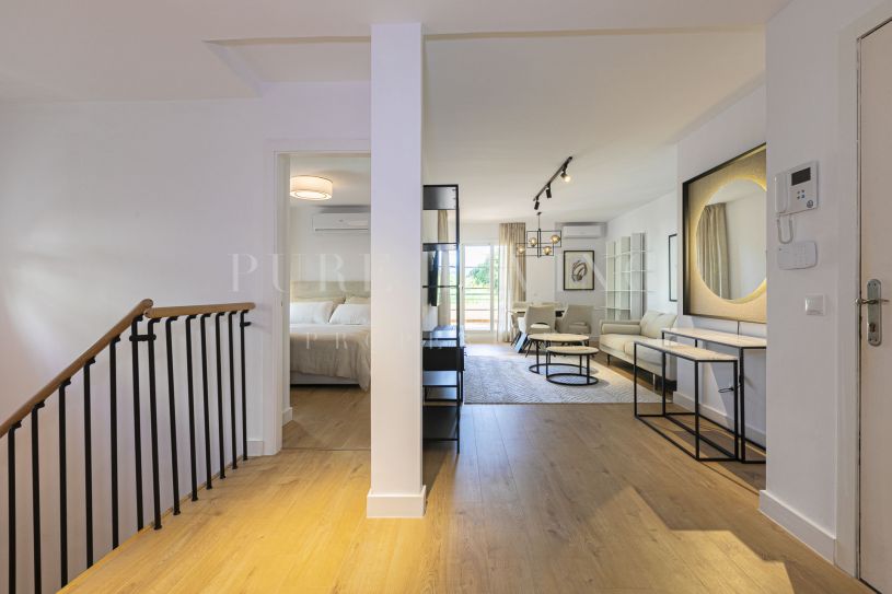 Appartement de trois chambres récemment rénové à Señorio de Aloha