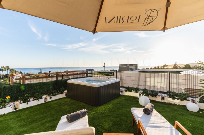 Three-Bedroom Semi-Detached Villa with Sea and Mountain Views in an Exclusive Resort in Mijas Costa