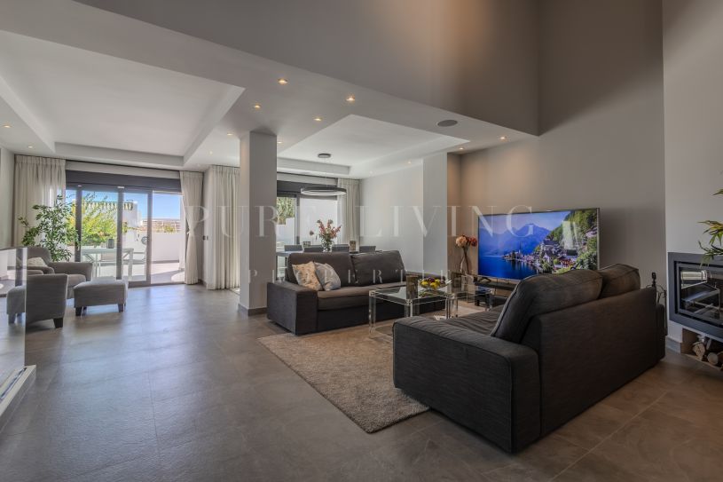 Beautifully renovated townhouse in the gated community of La Colina, Nueva Andalucía