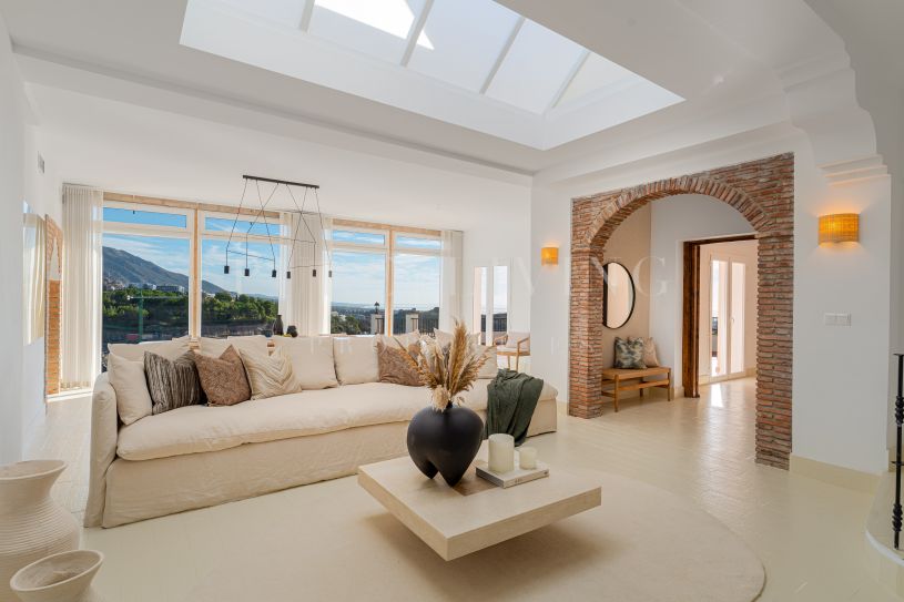 Six bedroom family home for sale in El Madroñal, Benahavis