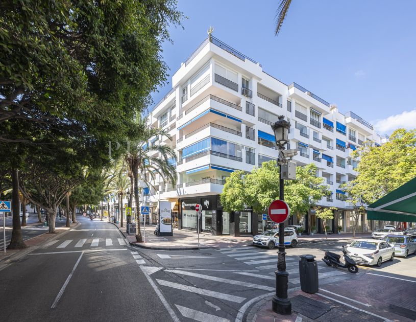 Renovated 4-Bedroom Duplex Penthouse in the Heart of Puerto Banús