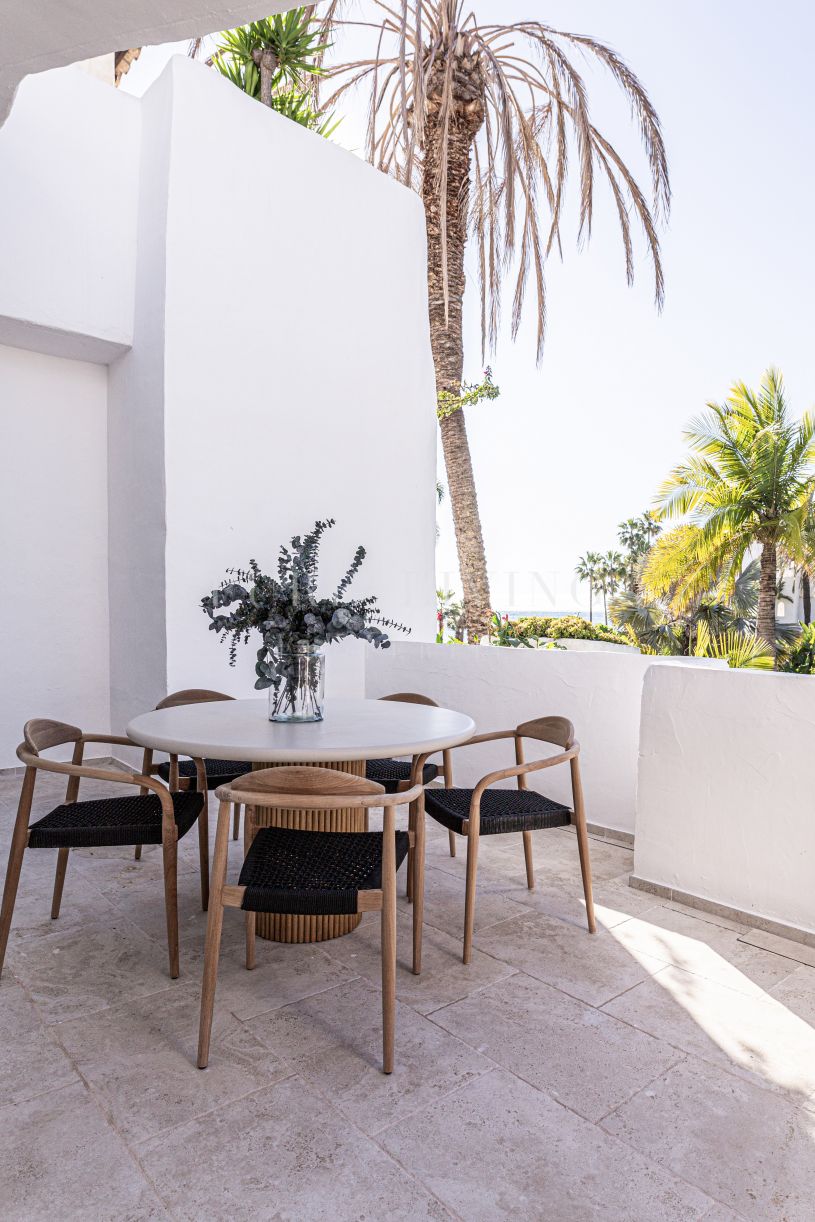 Key-Ready 3-Bedroom Frontline Beach Apartment