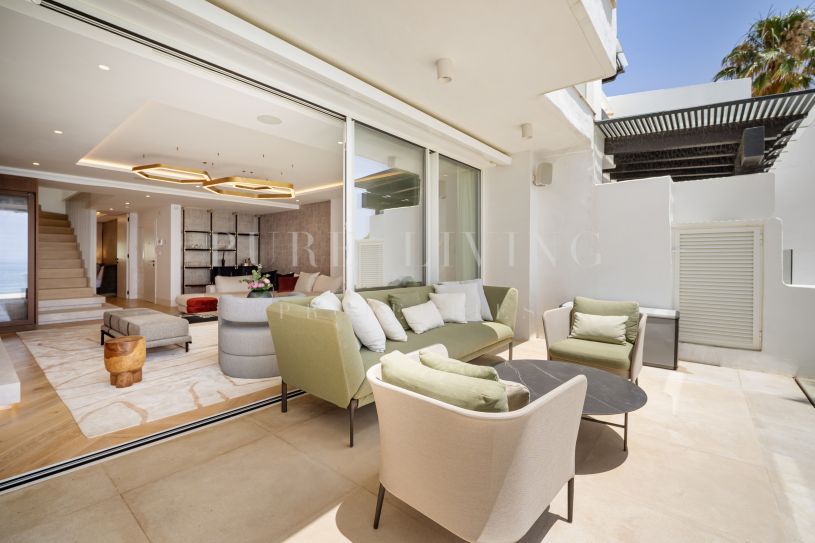 Penthouse duplex de 4 chambres en bord de mer avec piscine privée