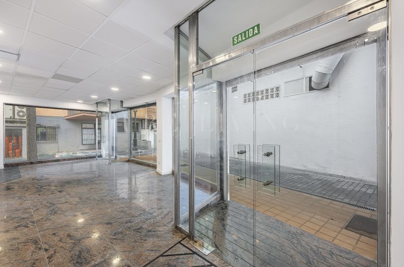 A prime commercial space offering exceptional investment potential on the prestigious Ricardo Soriano.