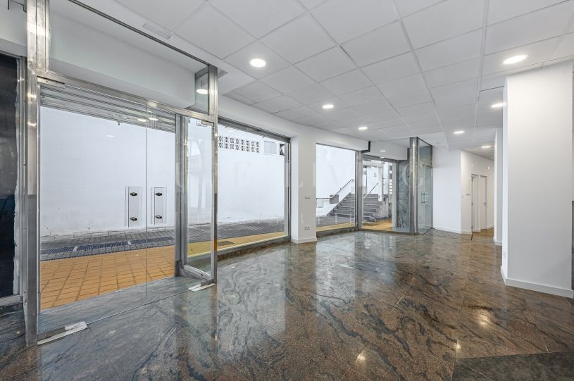 A prime commercial space offering exceptional investment potential on the prestigious Ricardo Soriano.