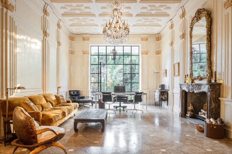 A captivating Andalusian-style residence with Moorish influences, located in Nagüeles on Marbella’s prestigious Golden Mile.