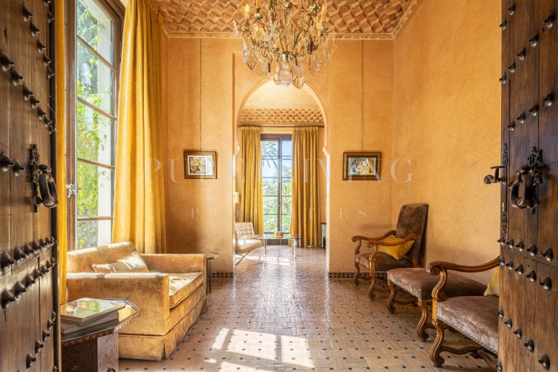 A captivating Andalusian-style residence with Moorish influences, located in Nagüeles on Marbella’s prestigious Golden Mile.