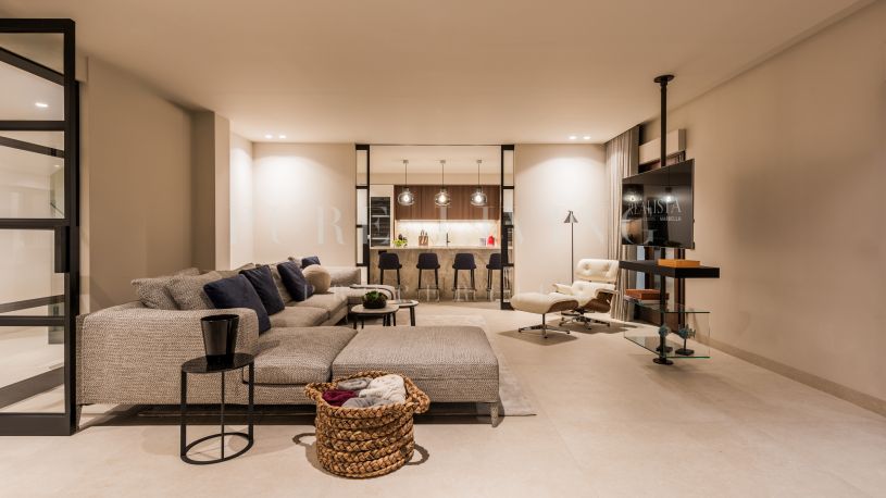 Luxurious four bedroom duplex penthouse in Lomas del Rey, Marbella Golden Mile