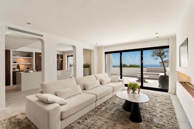 Contemporary duplex in Las Colinas de Marbella, Benahavís