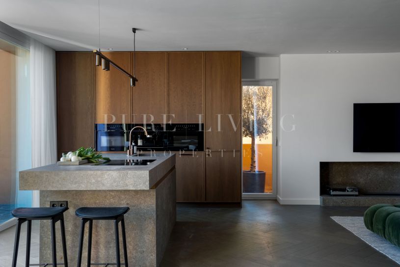 4-Bedroom Duplex Penthouse with Panoramic Sea & Mountain Views – Les Belvédères, Nueva Andalucía