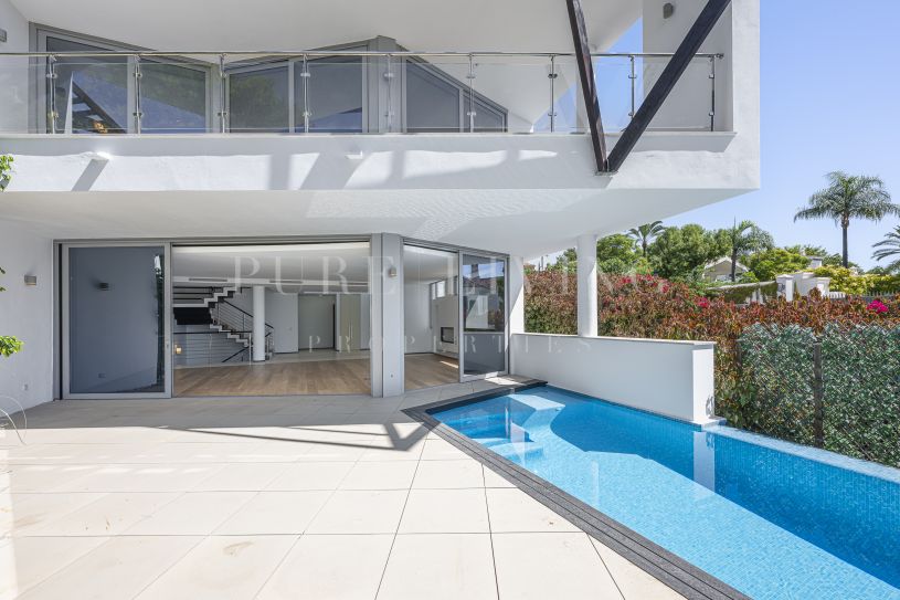 Villa moderne et innovante à vendre à Meisho Hills, Golden Mile de Marbella