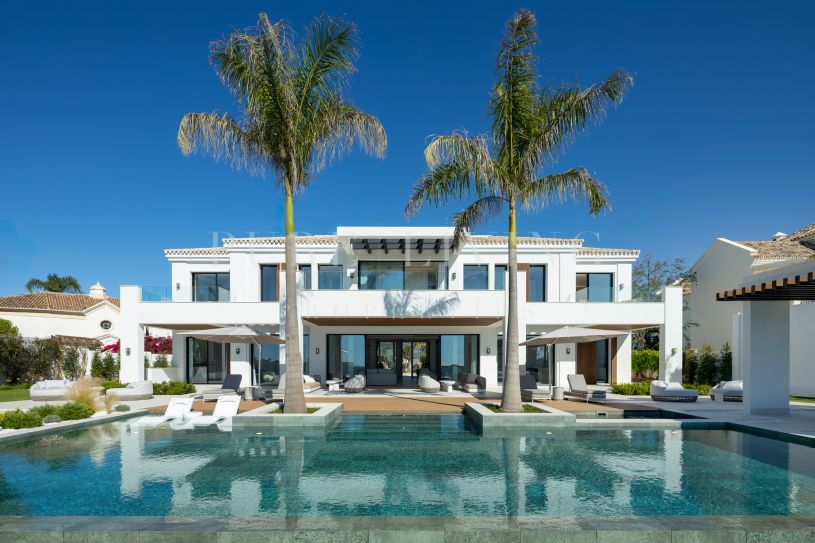 Luxe in Monte Halcones – 7 Slaapkamers met Panoramisch Uitzicht op Zee