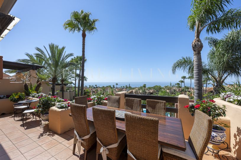 Luxe penthouse met panoramisch uitzicht op zee in Mansion Club, Sierra Blanca – Marbella's Golden Mile