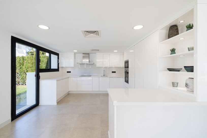 Maison familiale rénovée à Linda Vista, San Pedro de Alcantara