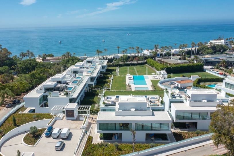 Un exclusivo refugio costero en la prestigiosa Milla de Oro de Marbella