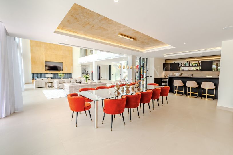 Impactante villa moderna en Kings and Queens de Sotogrande