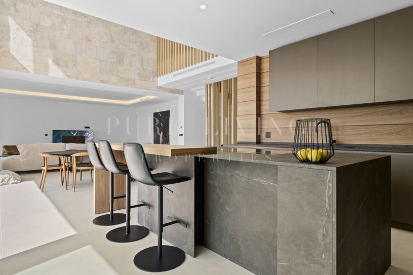 Brand-New Luxury Villa in a Prime Setting