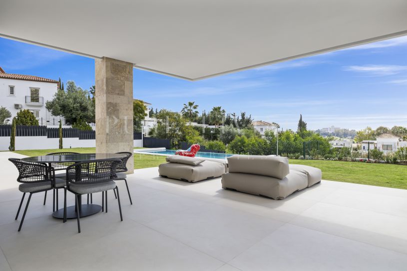 Brand-New Luxury Villa in a Prime Setting