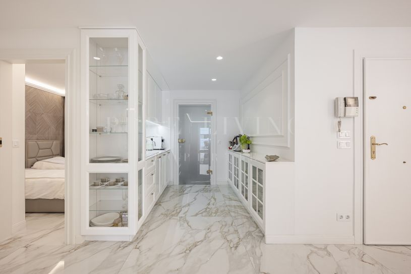 Elegant two bedroom apartment in Gala Placidia, Marbella Golden Mile