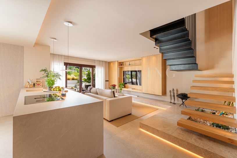 Gerenoveerd duplex penthouse op de Golden Mile van Marbella