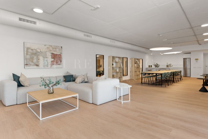 Penthouse contemporain avec grande terrasse et vue dégagée