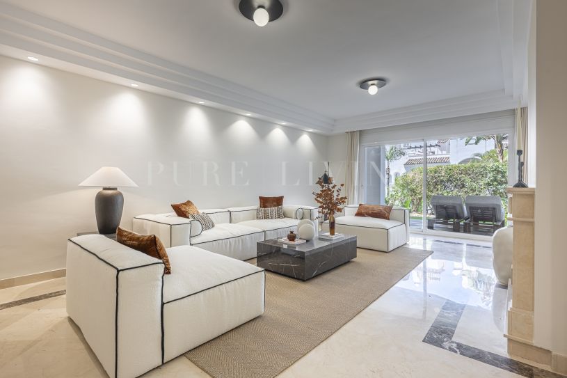 Elegant ground floor apartment, beautifully furnished, in Montebello Hills.