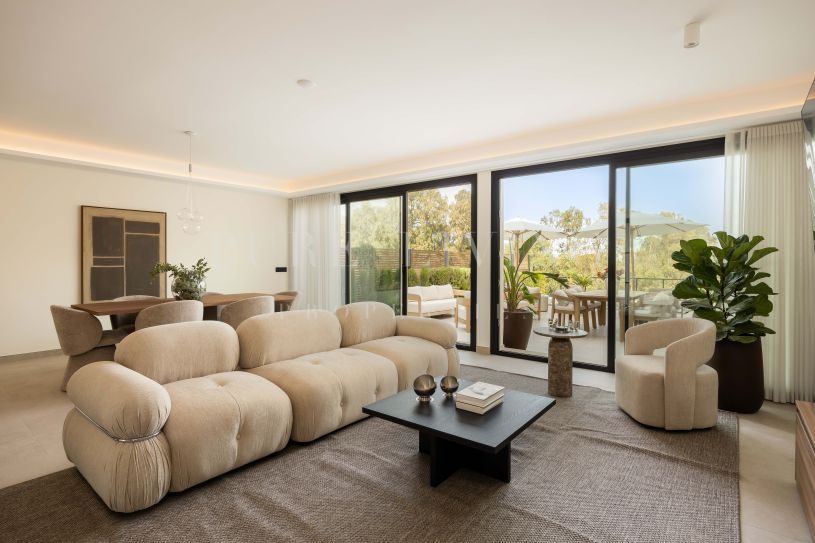 Luxury Ground Floor Apartment in Les Belvederes, Nueva Andalucía