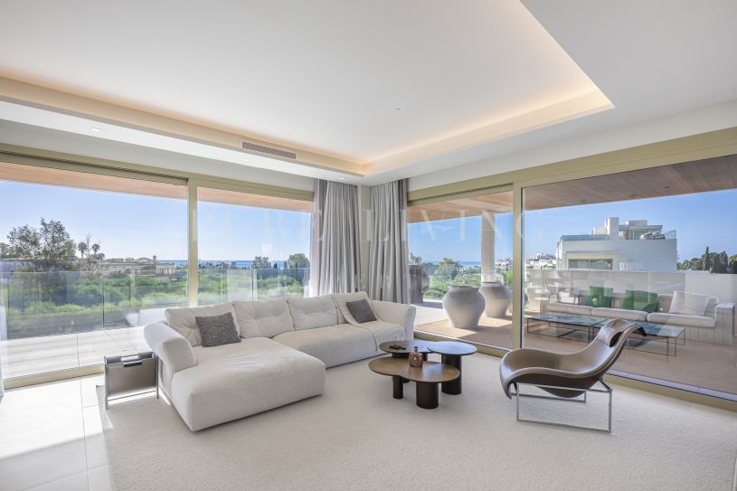 Elegant Contemporary Living on Marbella’s Golden Mile