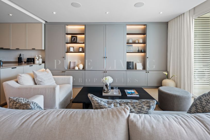 Renovated three bedroom apartment in Marina puente Romano