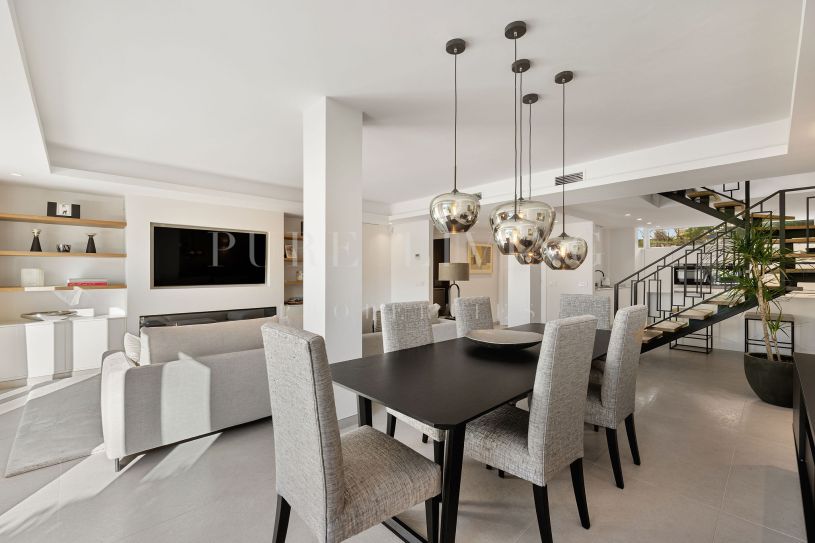Elegant Scandinavian-Inspired Townhouse in La Quinta Hills, Benahavís