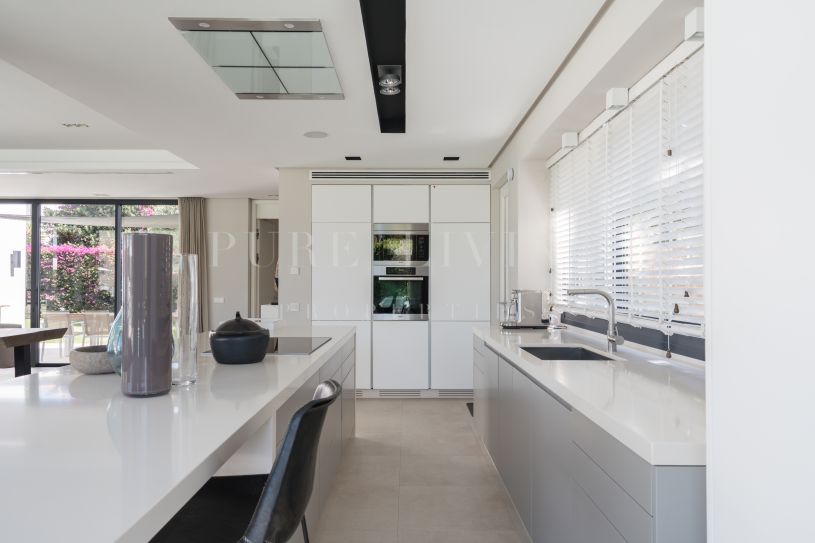 Stunning family home in Marbesa, Marbella East
