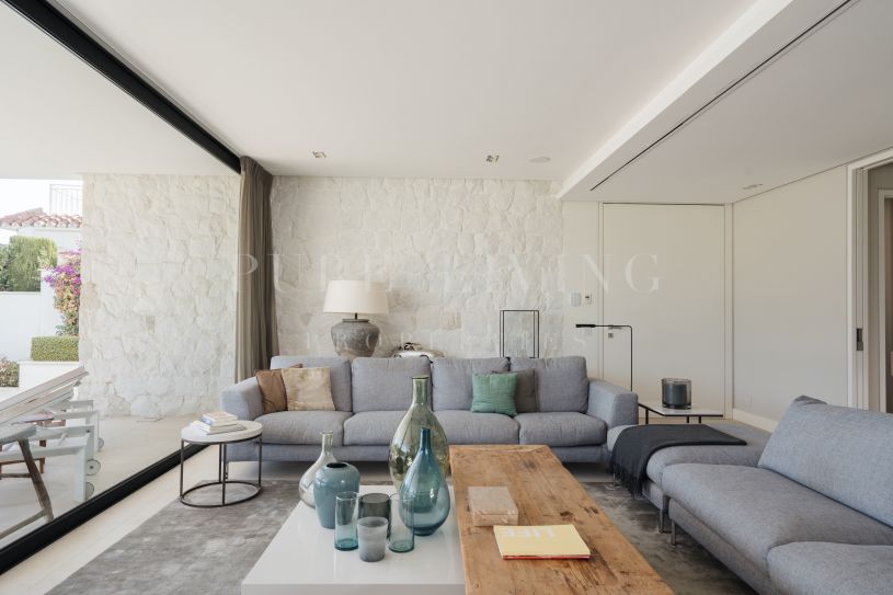 Villa de luxe à vendre près de la plage à Marbesa, Marbella Est