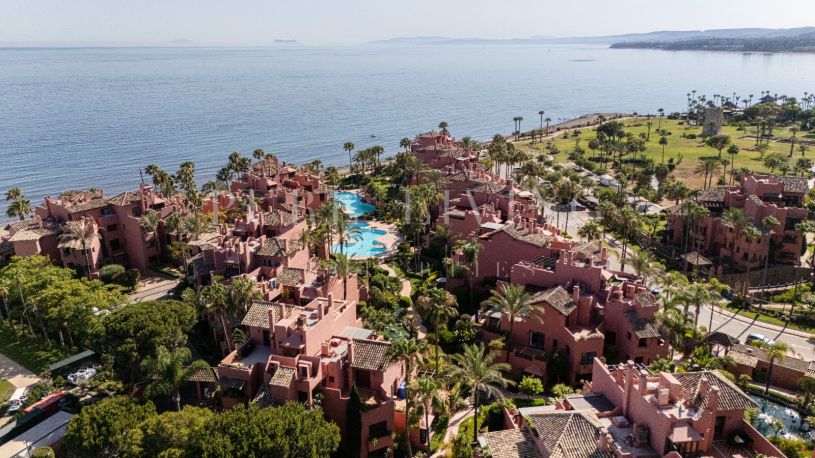 Stunning 3-Bedroom Penthouse Available from September – Long-Term Rental